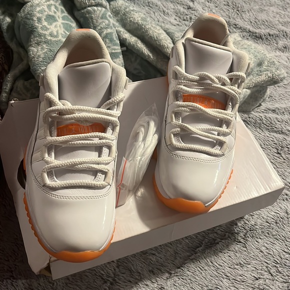 Air Jordan 11 lows bright citrus - Picture 5 of 6